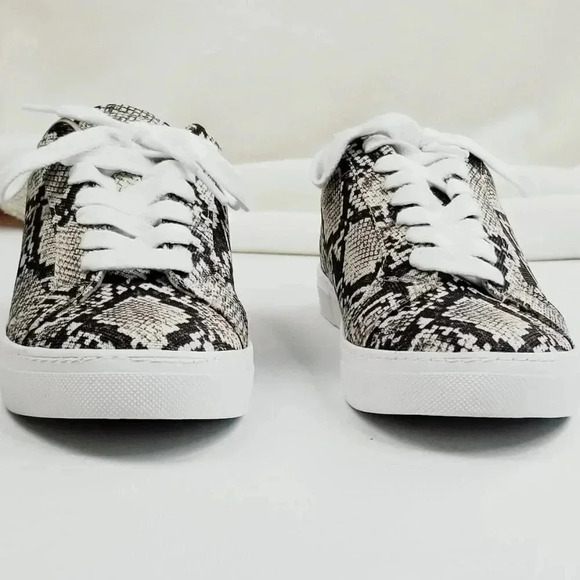 Steve Madden Snake/Python/Print Fashion Sneakers - Picture 8 of 13